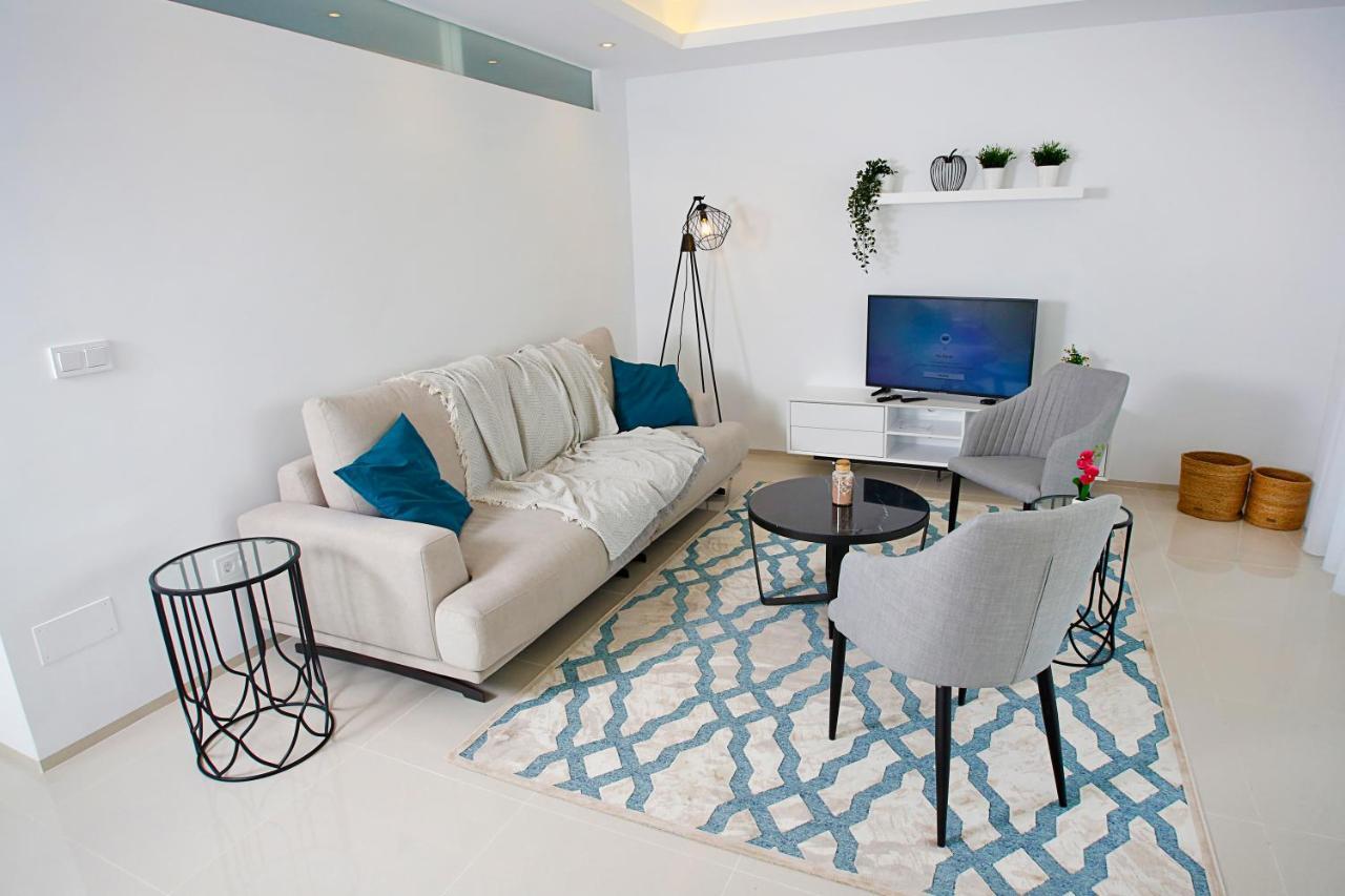 Fortuna 15 - Apartamento Con Azotea Privada Y Piscina 로잘레스 외부 사진